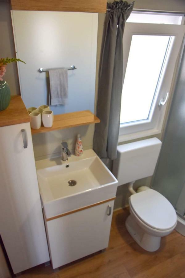 Mobile Home Laura Тисно Екстериор снимка