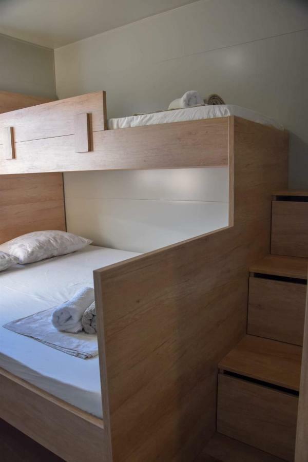 Mobile Home Laura Тисно Екстериор снимка